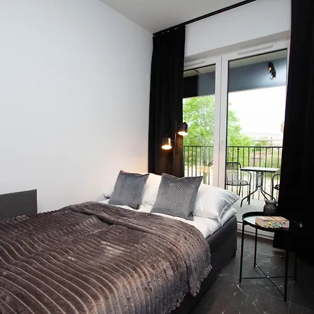 Apartly - Bulwar107 I Balcony & Riverside Apartment
