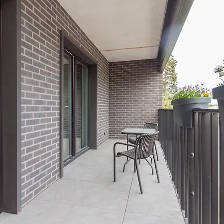 Apartly - Bulwar107 I Balcony & Riverside